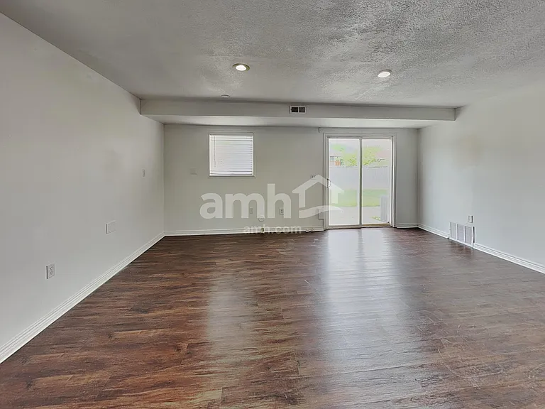 1251 S 820 W — Photo 8