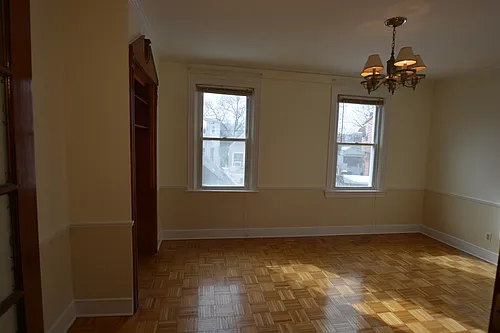 2410 Gillmore St #2 Photo 1