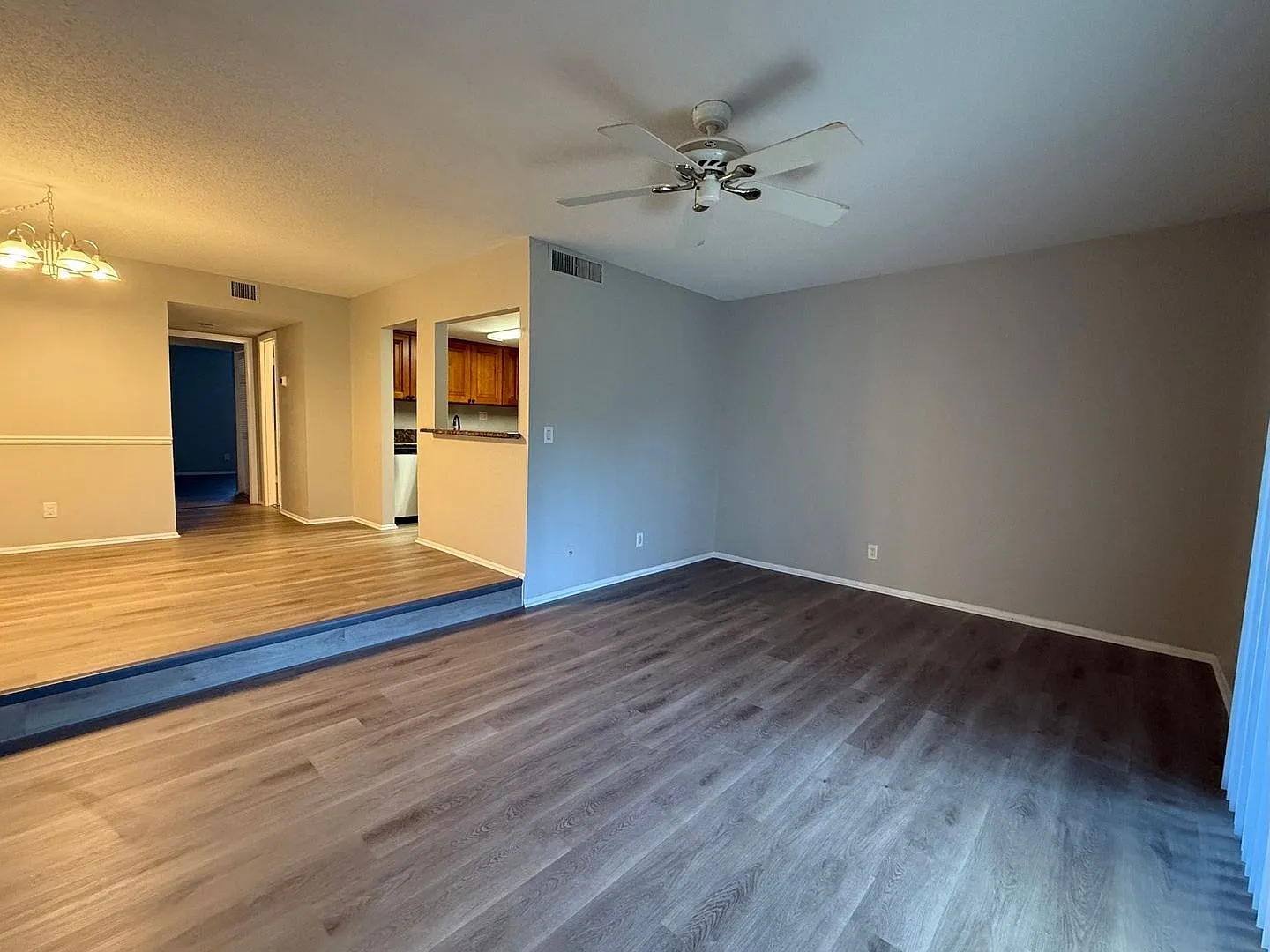 Bright & Updated 1-Bed, 1-Bath Condo with Lake View! — Photo 3