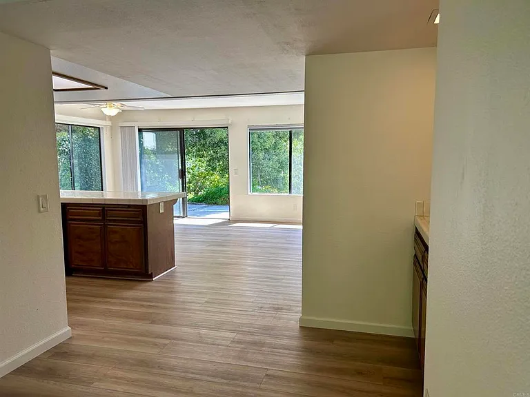 2162 Palmer Dr — Photo 5