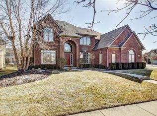 2816 Champion Rd, Naperville, IL 60564