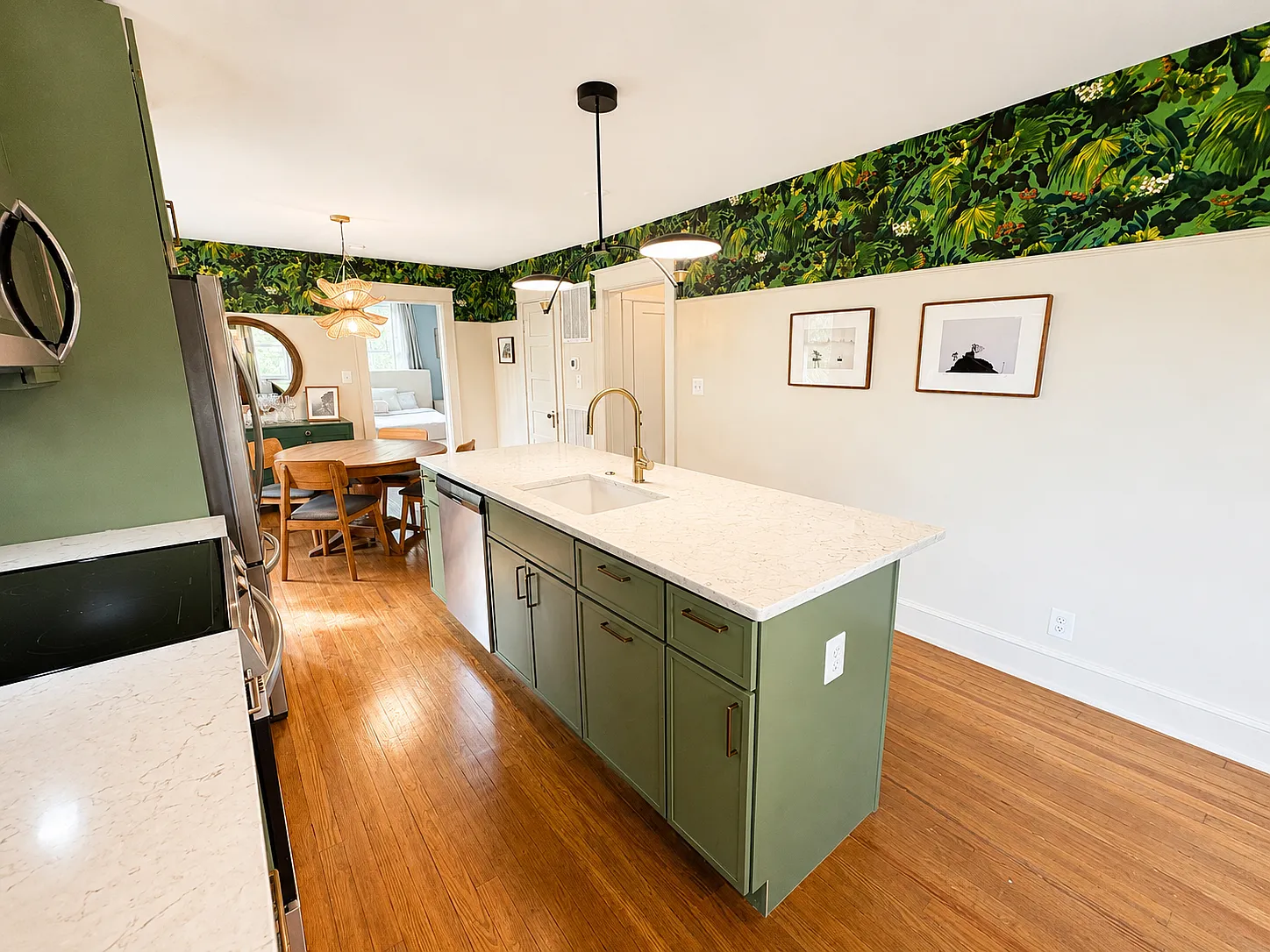 2 bed, 1000 sqft, $3,600 — Photo 2
