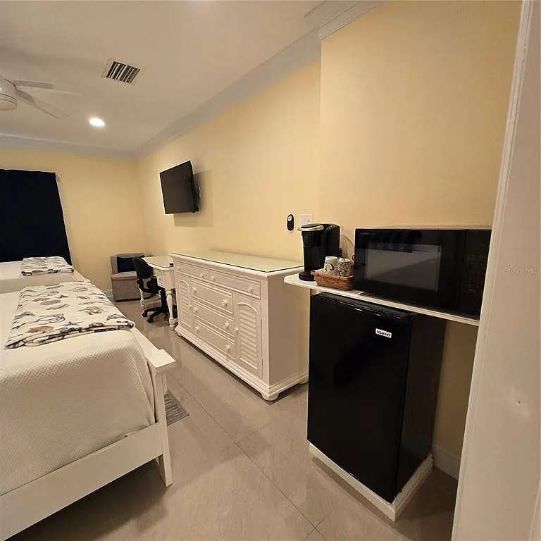 1 bed, 1.0 bath, 350 sqft, $2,600 — Photo 4