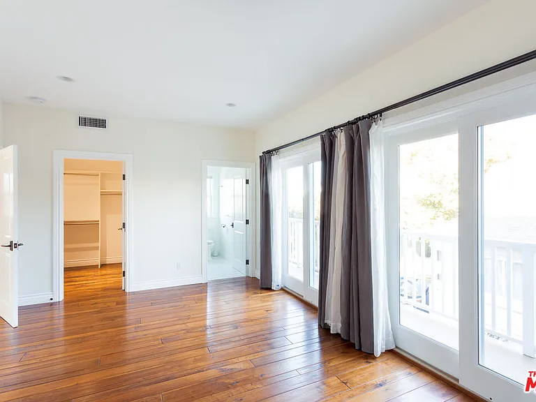 702 Pacific Ave — Photo 36
