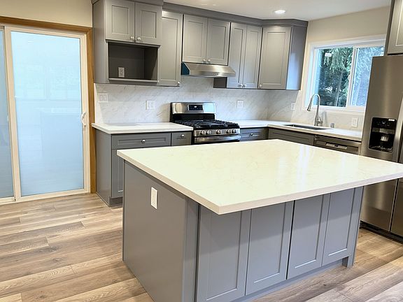 3rd image of 1231 151st Ave SE #A