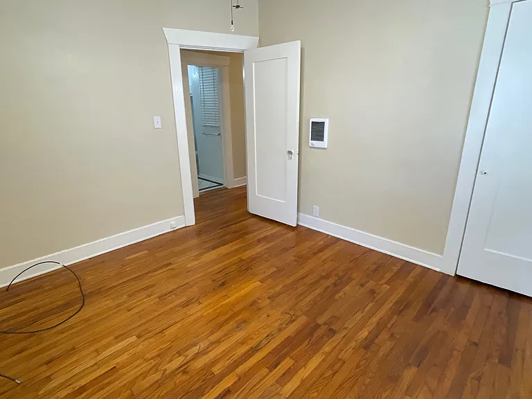 3943 Centre St #3943 — Photo 16