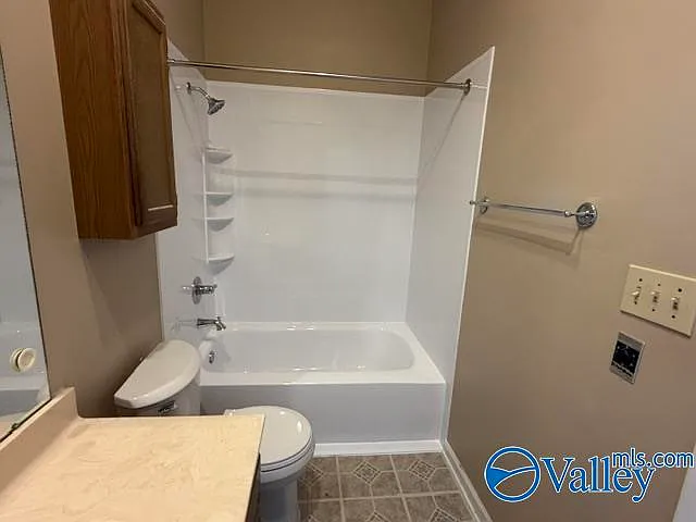 165 Waters Edge Ln #165 — Photo 8