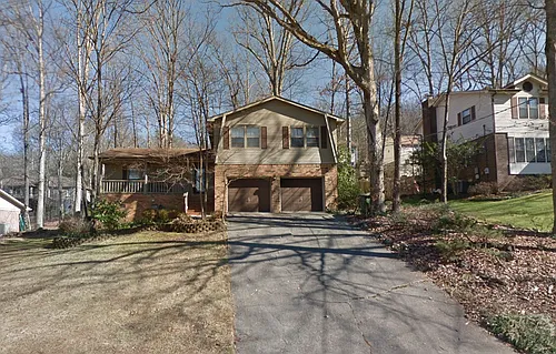11313 Mountaincrest Dr SE Photo 1