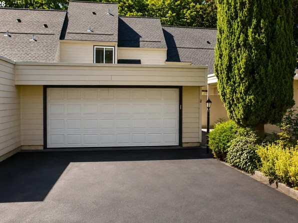 381 NE Village Squire Ave Unit 2, Gresham, OR 97030