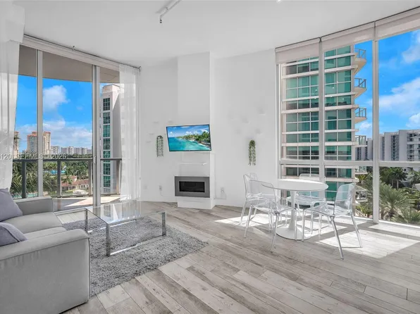 3029 NE 188th St APT 725, Aventura, FL 33180
