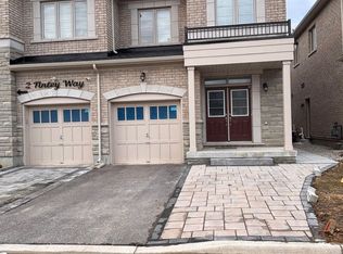 4 Finley Way, Markham, ON L3S 0E8