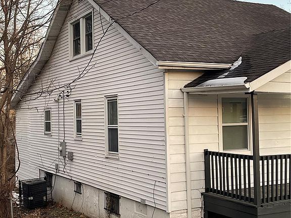 3rd image of 2708 Old Hanley Rd