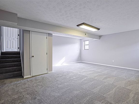 5th image of 695 Tealwood Dr