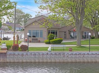 3 Hingle Point, Chatham Kent, ON N0P1L0
