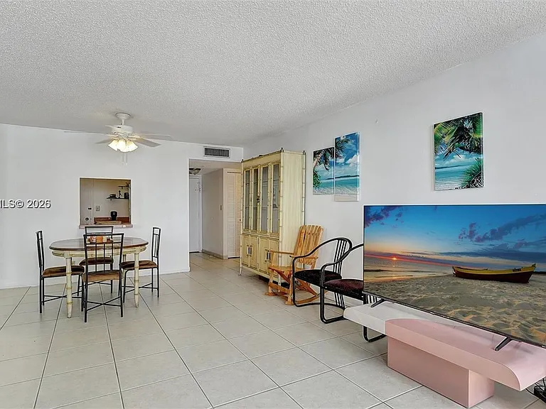 3015 N Ocean Blvd #3J — Photo 10