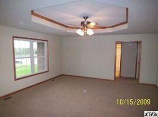 4450 Katy Dr, Seymour, IN 47274