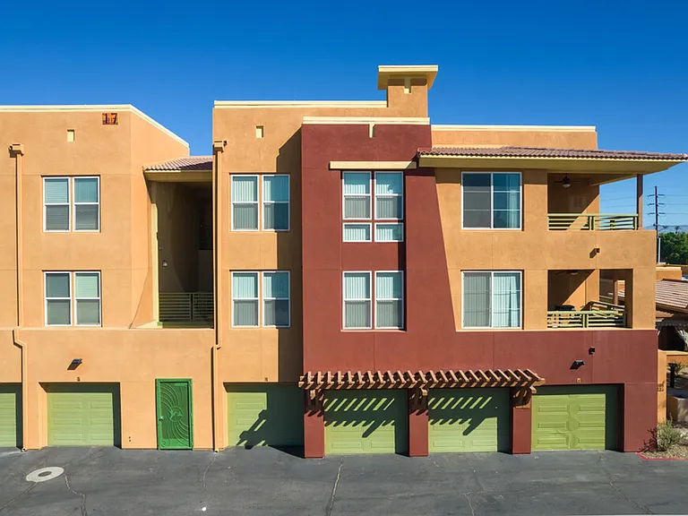 Villaggio at La Quinta — Photo 9