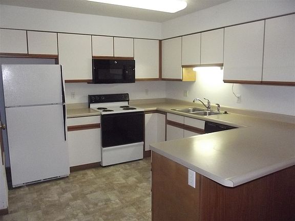 2nd image of 56 W Side Dr