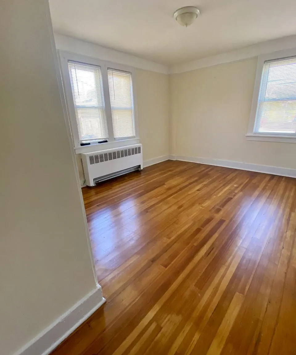 81 Wallace St — Photo 3