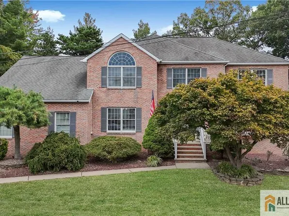 139 S Moetz Dr, Milltown, NJ 08850