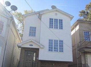 1034 Flora St, Elizabeth, NJ 07201