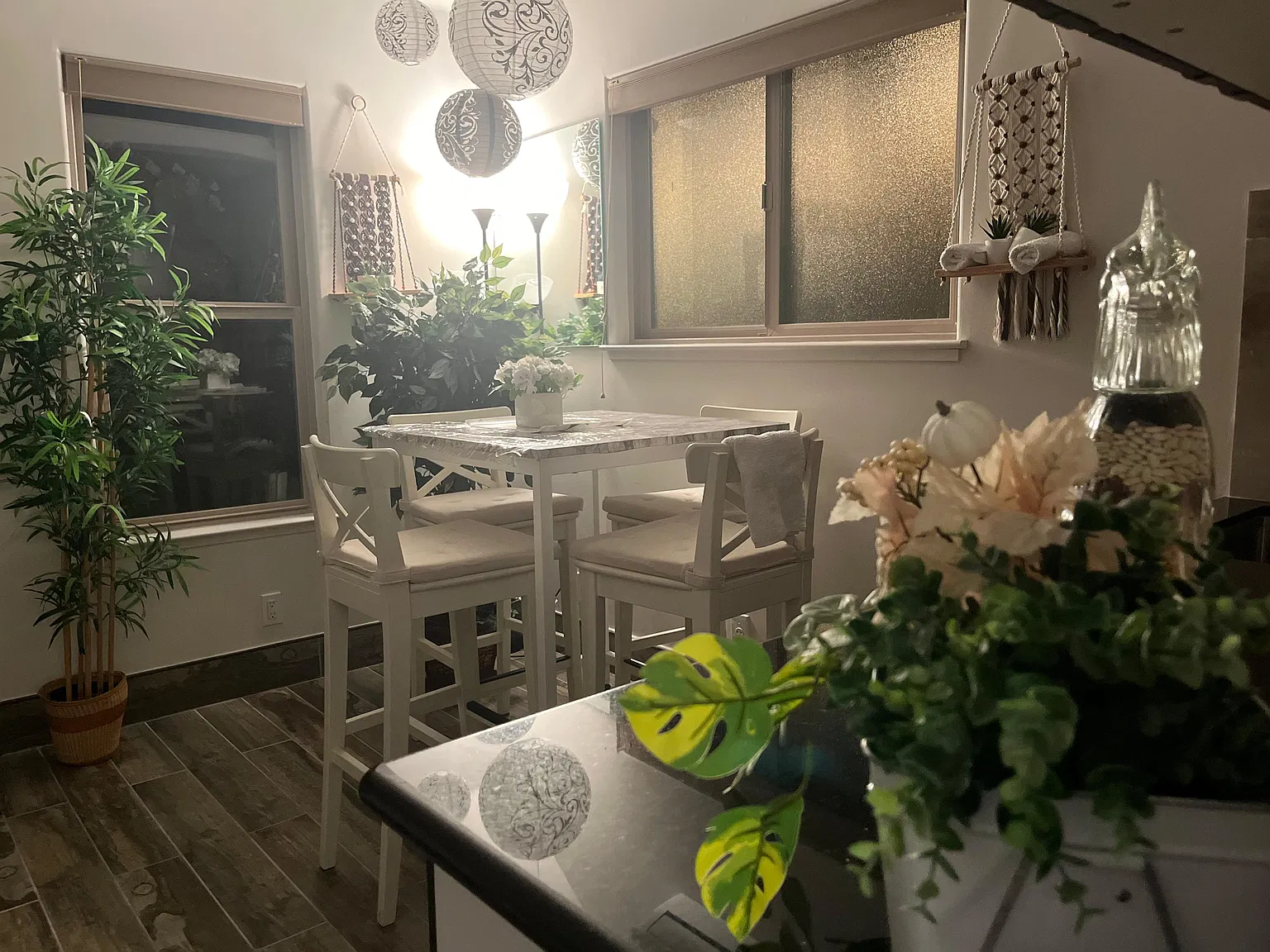 2 bed, 270 sqft, $3,600 — Photo 4