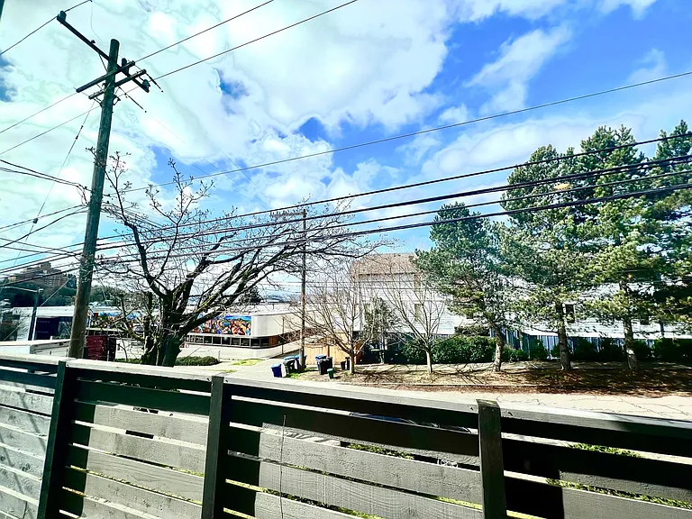 1601 S Main St #C — Photo 10