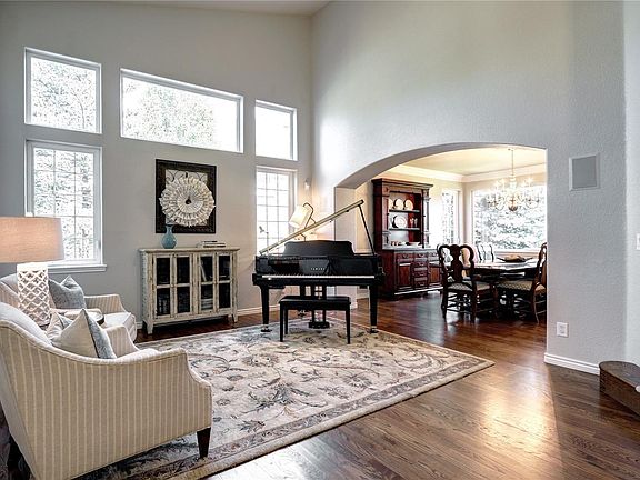 5th image of 7100 Turweston Ln
