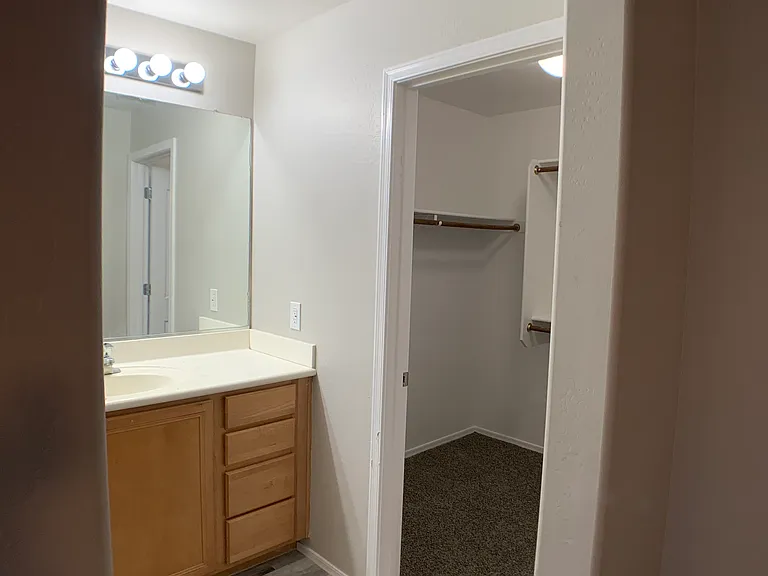 2841 E Bart St — Photo 14