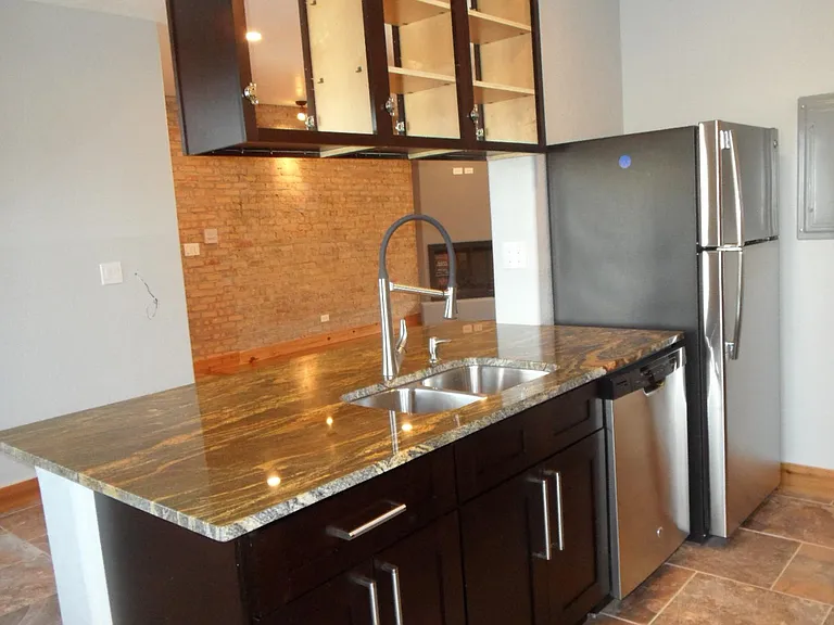 1521 W Farwell Ave #2A — Photo 7