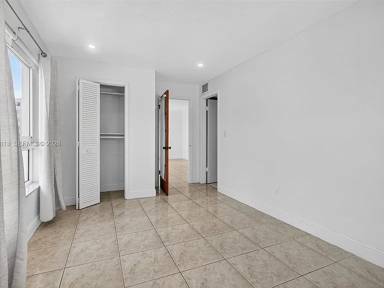 1020 94th St #301 — Photo 24