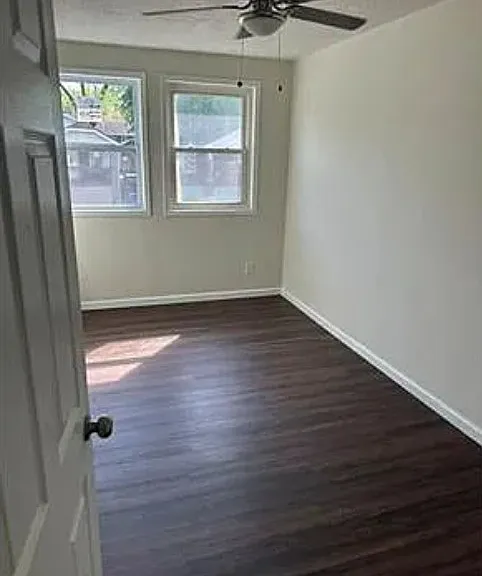 8213 John Pl — Photo 9