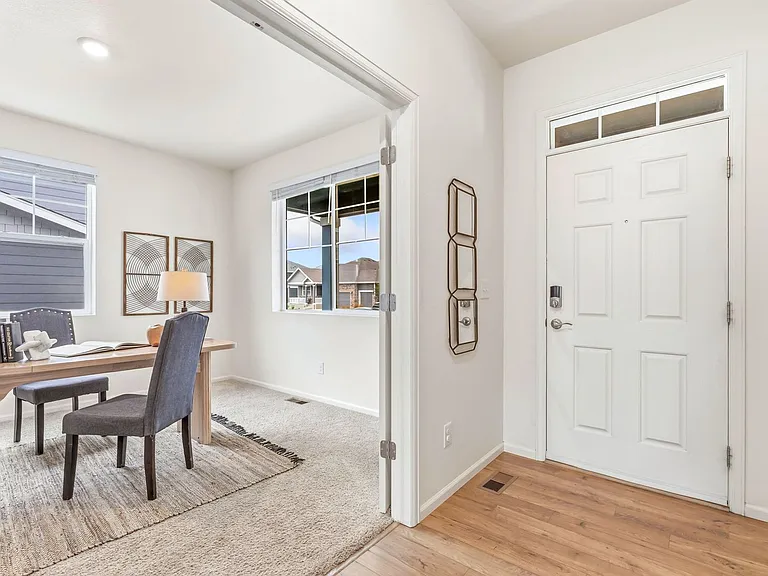 6818 Gateway Crossing St — Photo 3