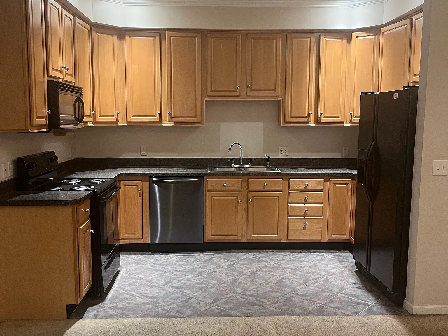 2 bed, 1126 sqft, $2,225 — Photo 4