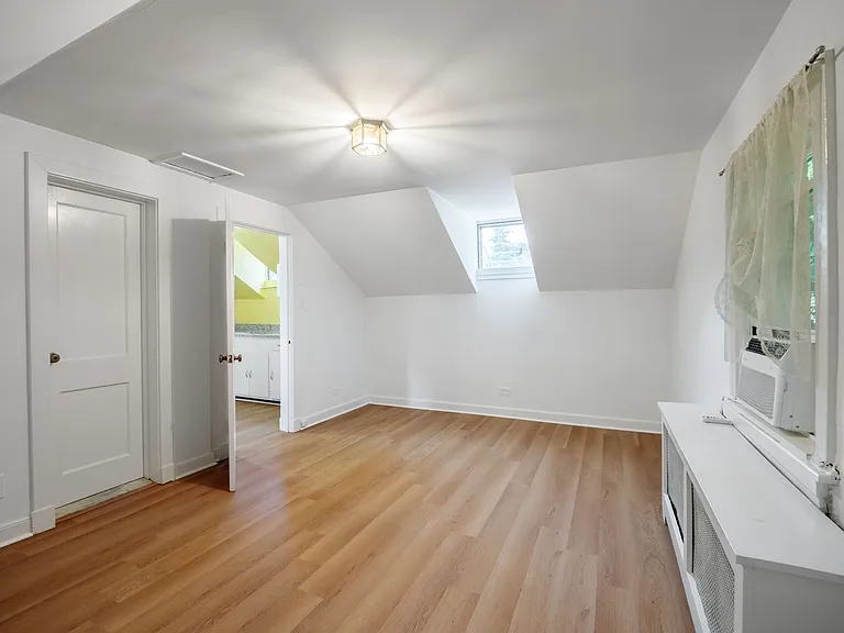 3503 Seminary Ave — Photo 18