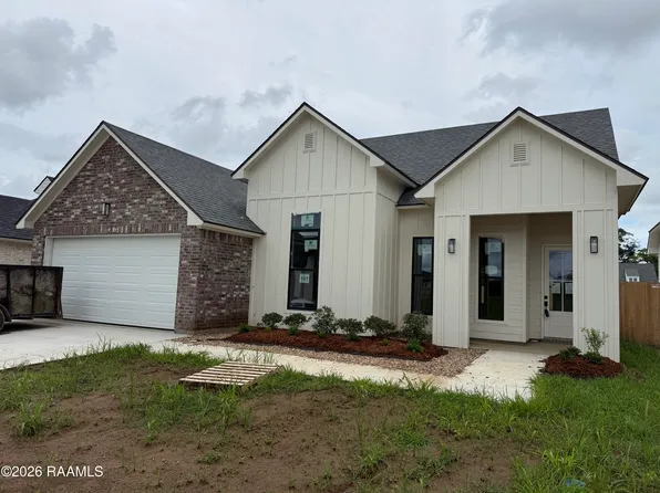107 Fountain Meadow Dr, Broussard, LA 70518