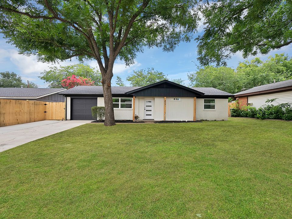 1st image of 807 Hillcrest Dr