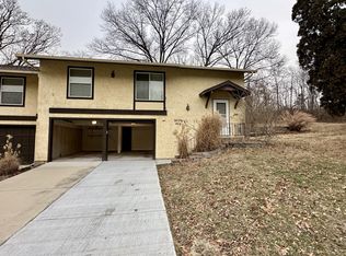 13427 Woodstile Ct, Saint Louis, MO 63128