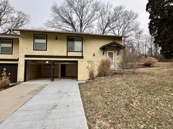 13427 Woodstile Ct, Saint Louis, MO 63128