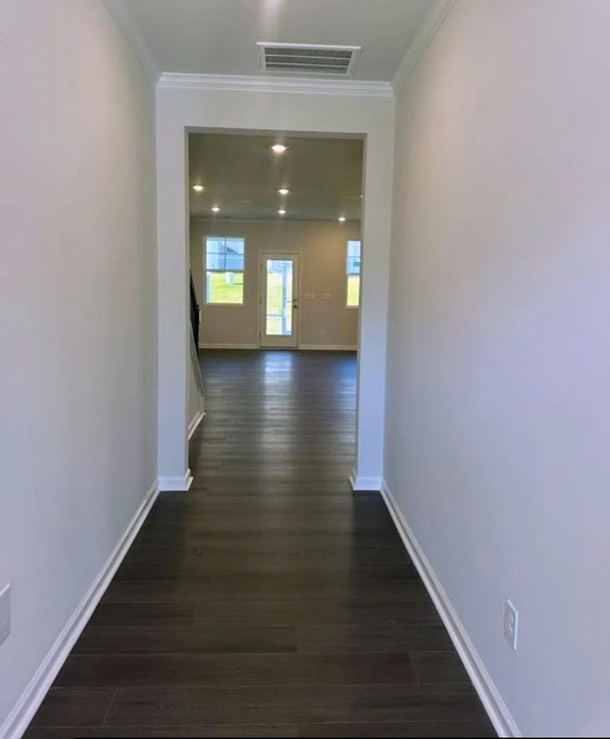 519 Hester Rd — Photo 3