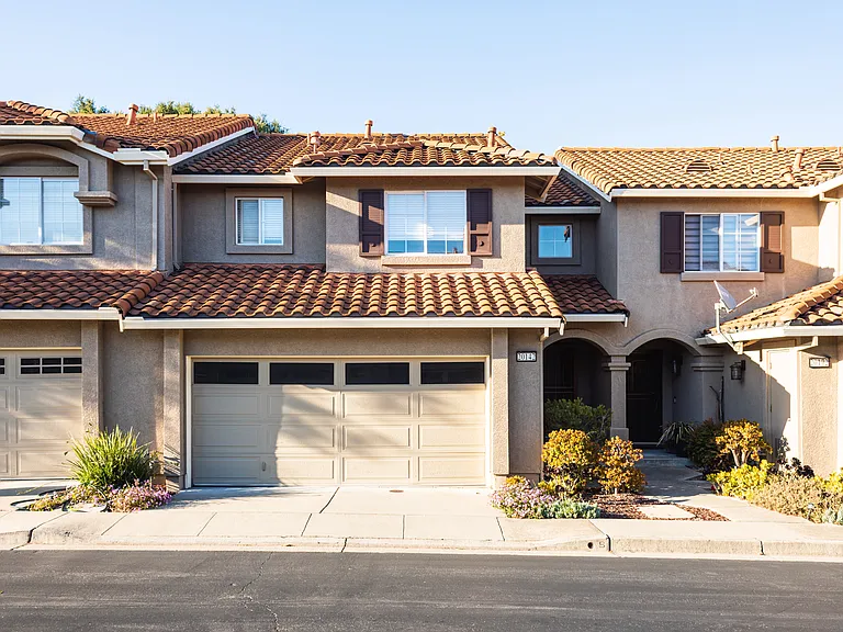 20142 Summercrest Dr — Photo 1