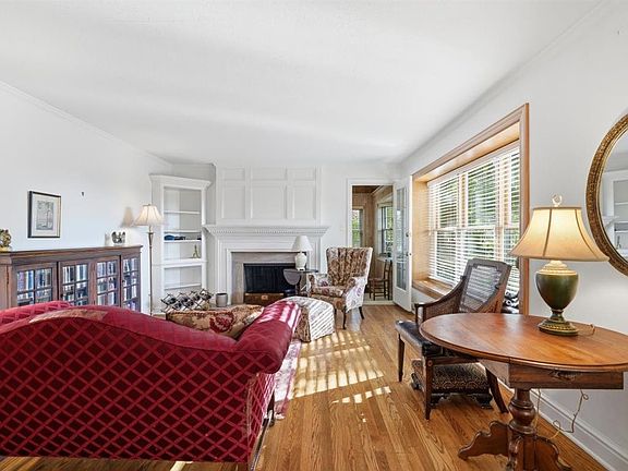 3rd image of 401 Neulon Ave