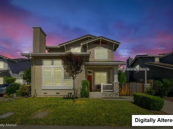 1201 Blue Parrot Ct, Gilroy, CA 95020
