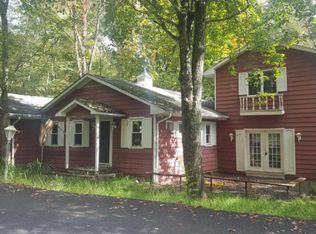 204 Johnson Ln, Stroudsburg, PA 18360