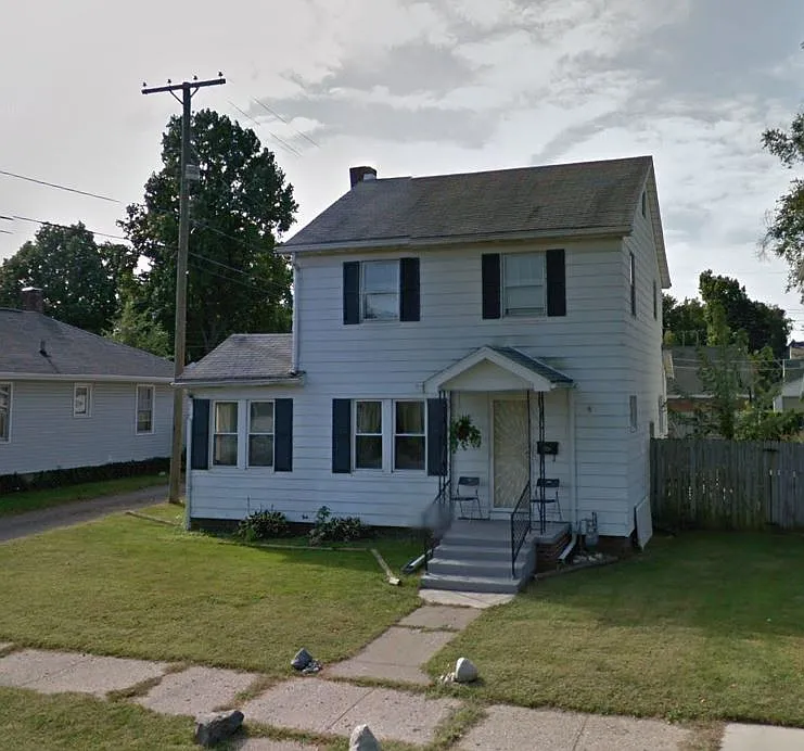 828 E Irvington Ave photo 1