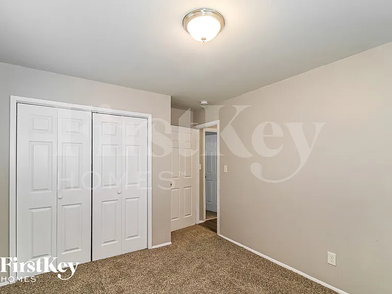 1199 Pineglen Dr — Photo 16
