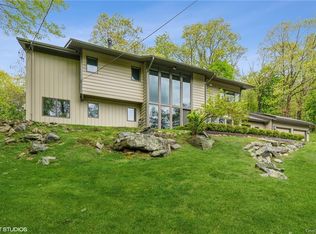 3 Blueberry Hill Rd, Irvington, NY 10533