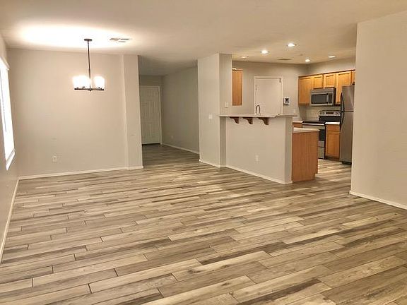 4th image of 14824 N 147th Dr