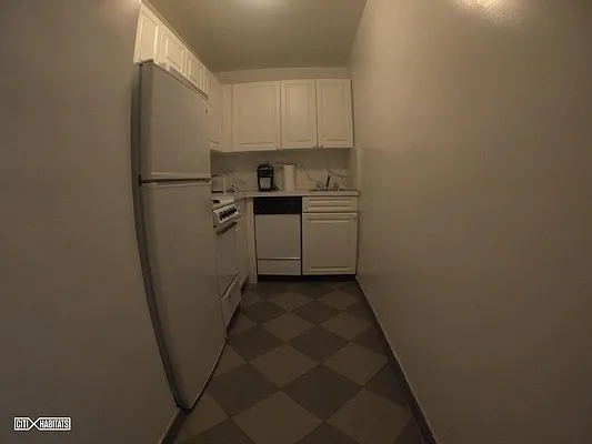 Rented by Citi Habitats | media 17