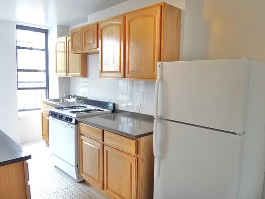 Rented by Paley Management | media 22